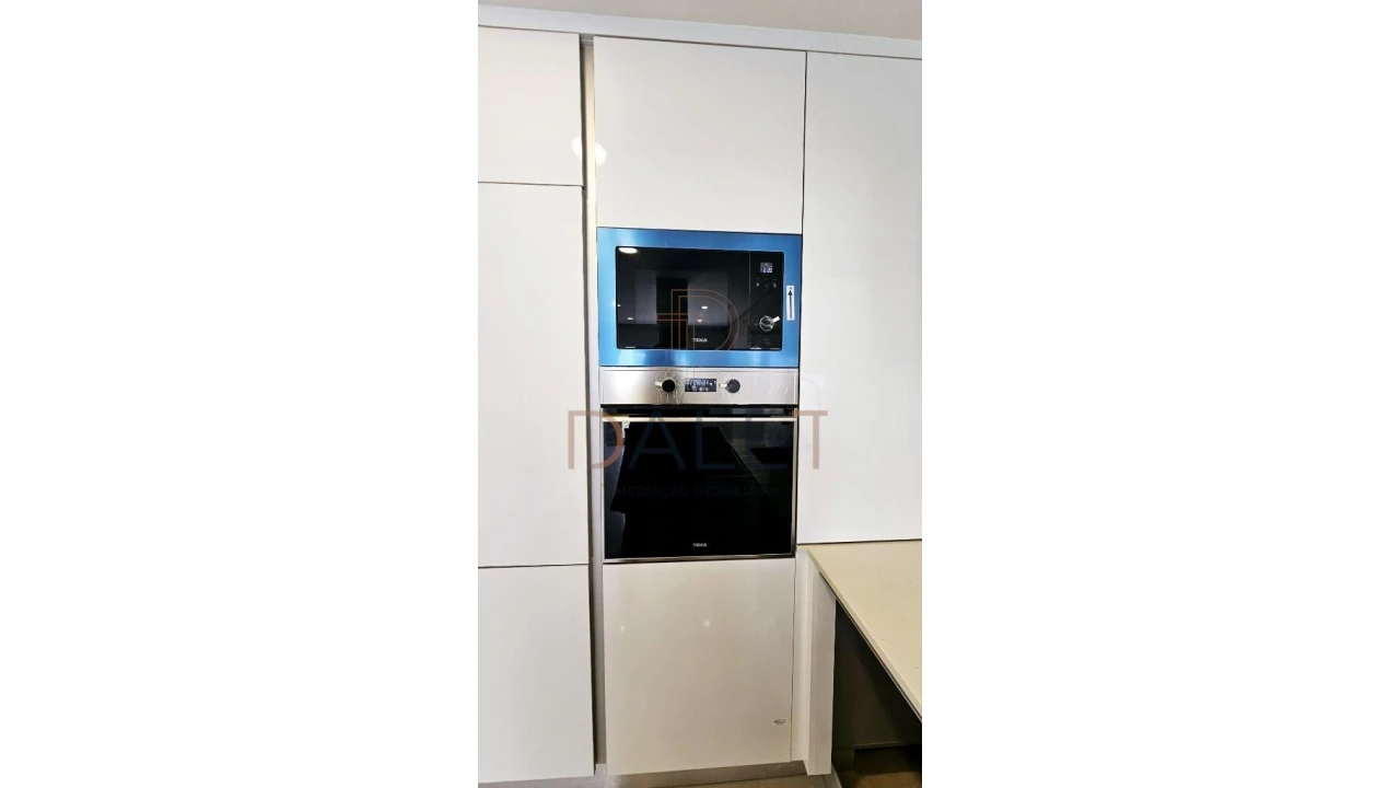 Moradia T4 para Venda em Fernao Ferro Foto 17