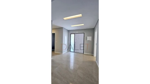 Moradia T4 para Venda em Fernao Ferro
