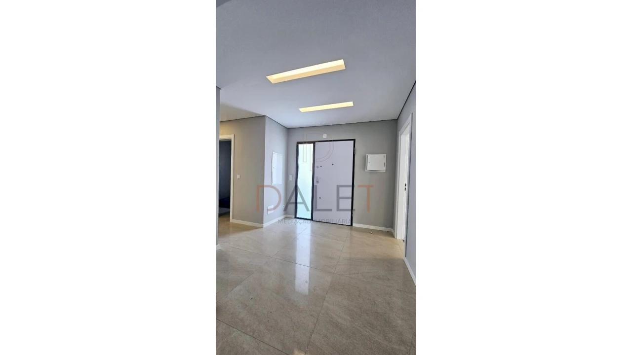 Moradia T4 para Venda em Fernao Ferro Foto 4