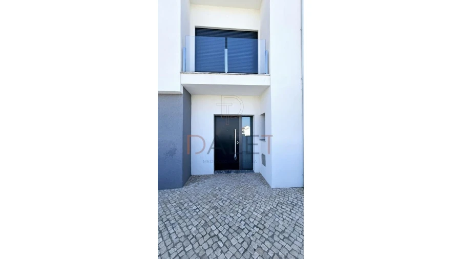 Moradia T4 para Venda em Fernao Ferro Foto 74