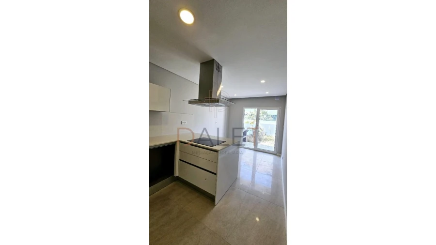 Moradia T4 para Venda em Fernao Ferro Foto 21