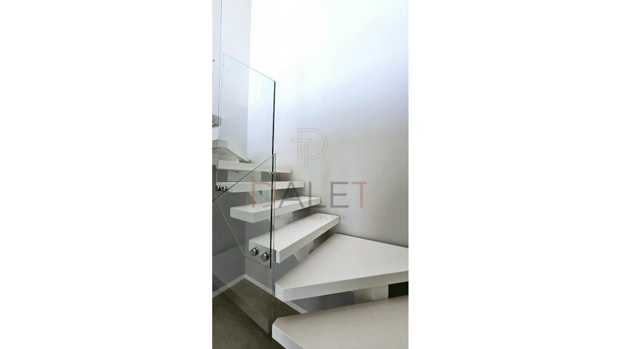 Moradia T4 para Venda em Fernao Ferro Foto 32