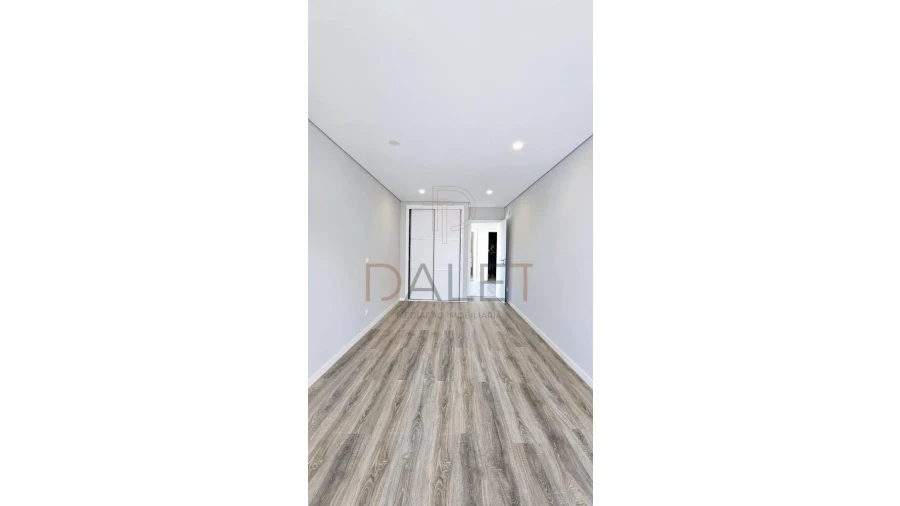 Moradia T4 para Venda em Fernao Ferro Foto 59