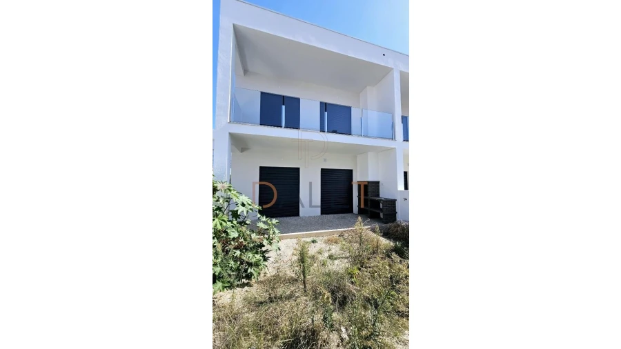 Moradia T4 para Venda em Fernao Ferro Foto 80