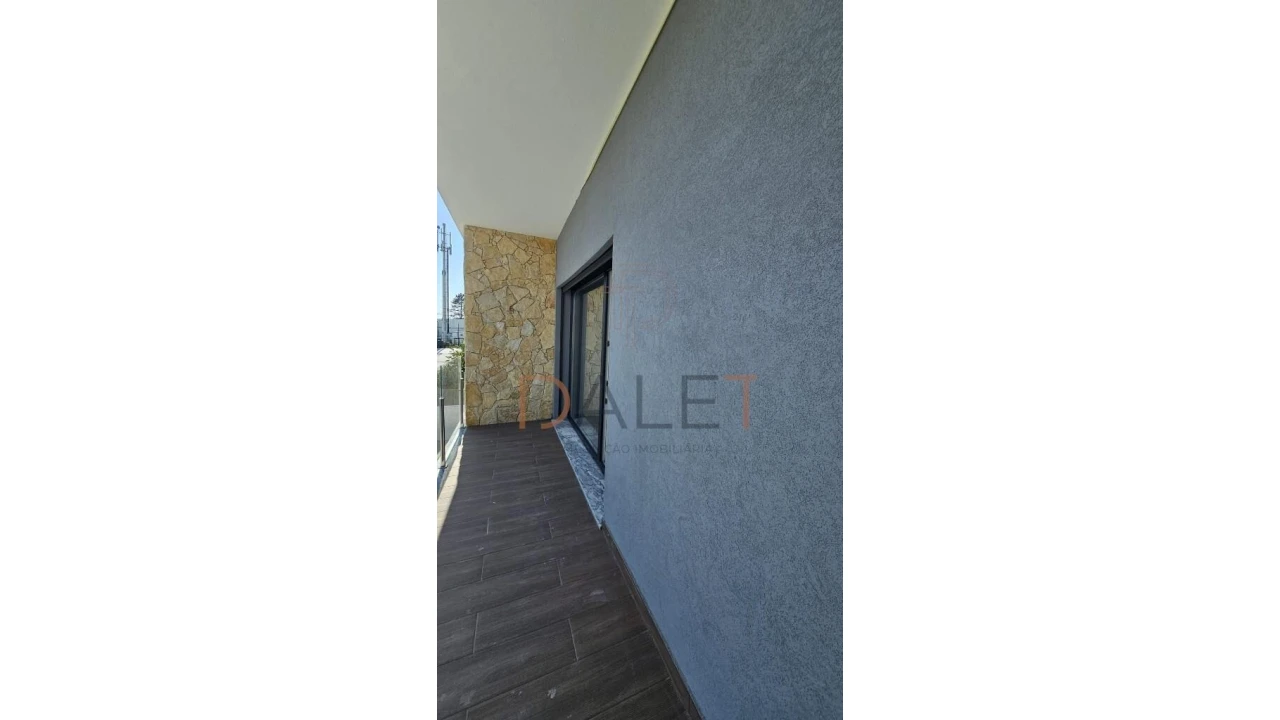 Moradia T4 para Venda em Fernao Ferro Foto 41