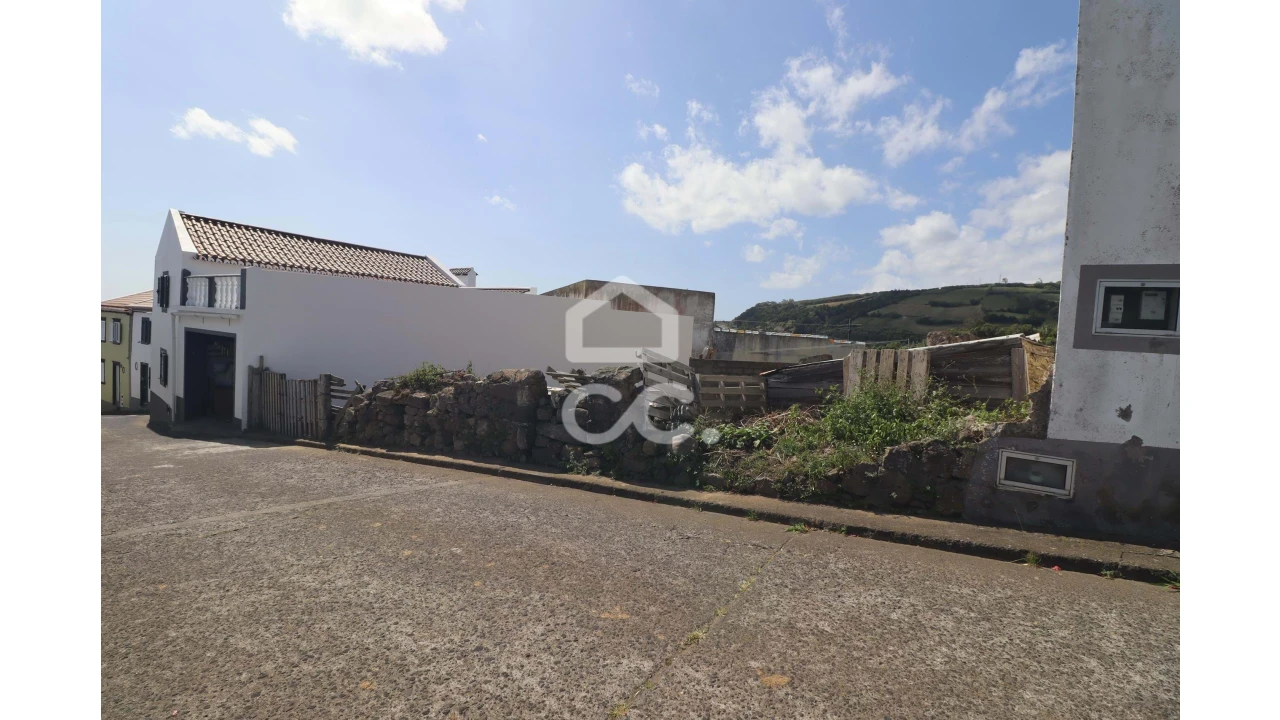 Terreno para Venda em Ribeira Chã Foto 4