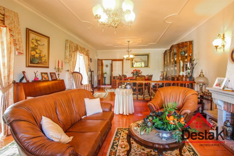 Moradia T4 para Venda em Rio de Loba Foto 3