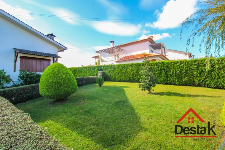 Moradia T4 para Venda em Rio de Loba Foto 23