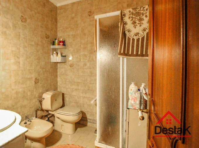 Moradia T4 para Venda em Rio de Loba Foto 13