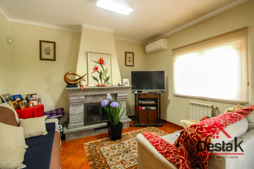 Moradia T4 para Venda em Rio de Loba Foto 12