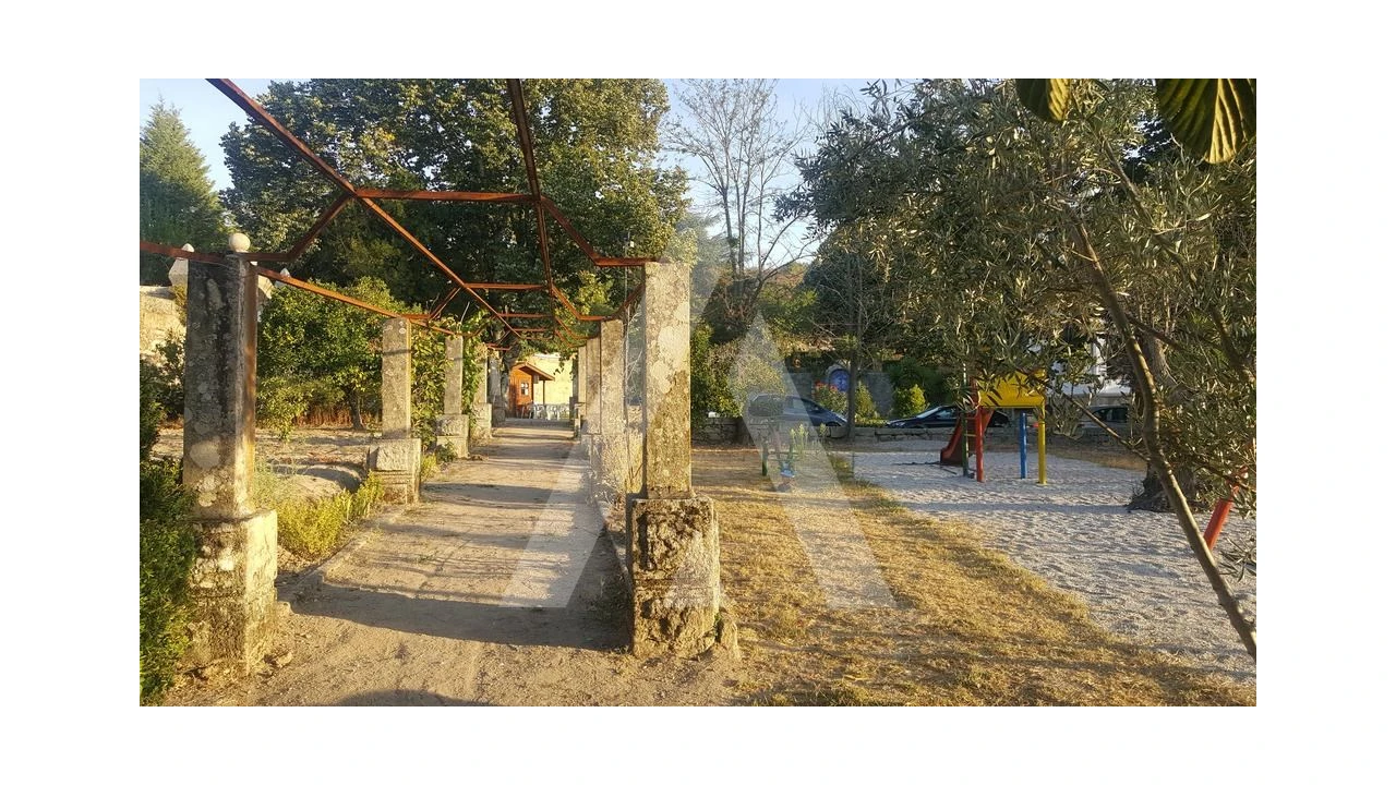 Negócio para Venda em Abrunhosa-A-Velha Foto 37