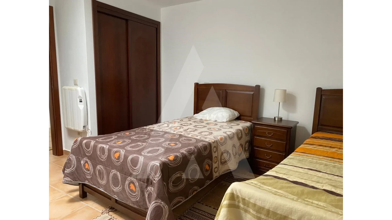 Moradia T1 para Venda em Avelal Foto 18