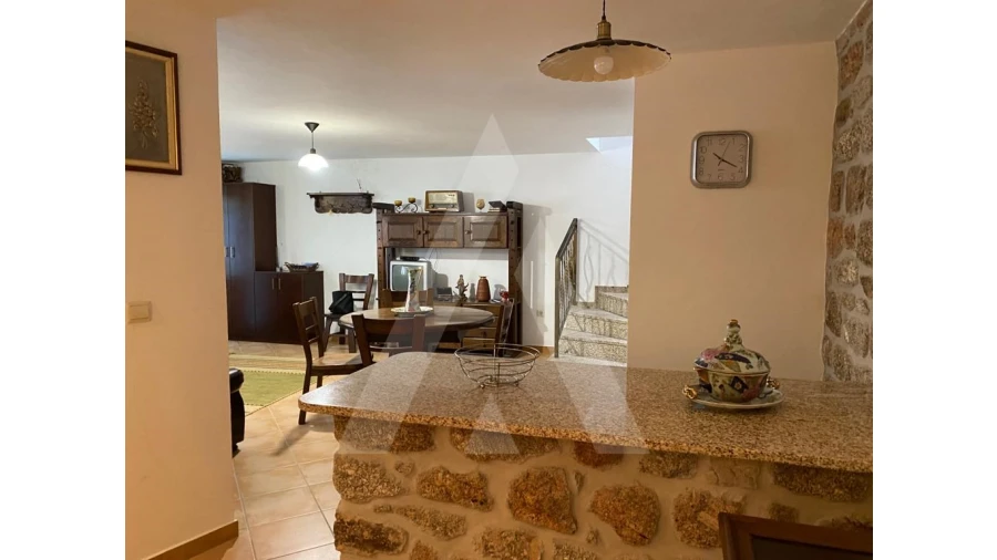 Moradia T1 para Venda em Avelal Foto 7