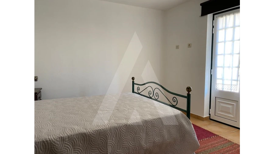 Moradia T1 para Venda em Avelal Foto 11