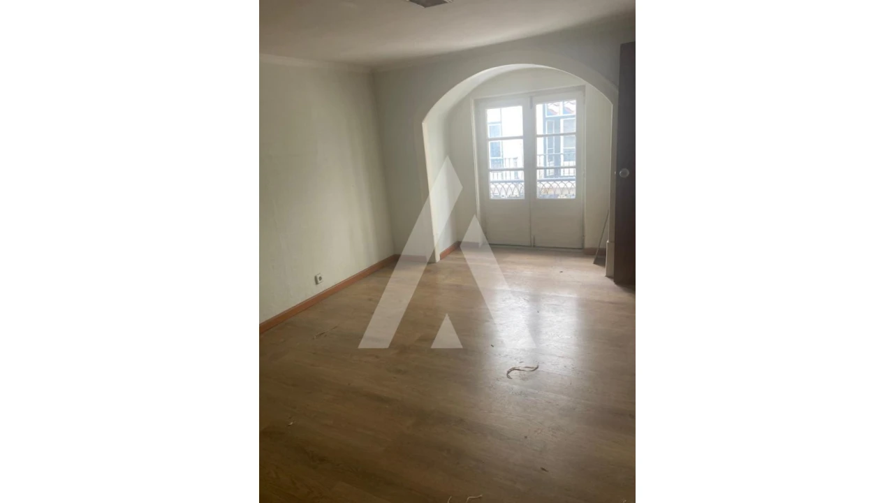 Escritório para Venda em Santa Maria Maior Foto 1