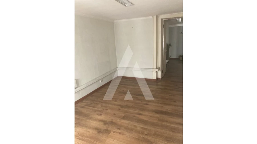 Escritório para Venda em Santa Maria Maior Foto 4