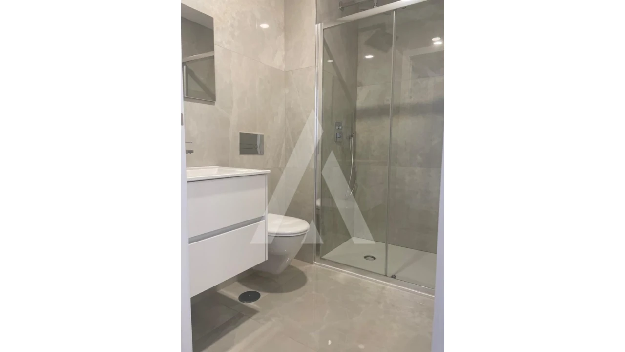 Apartamento T4 para Venda em Viseu Foto 10