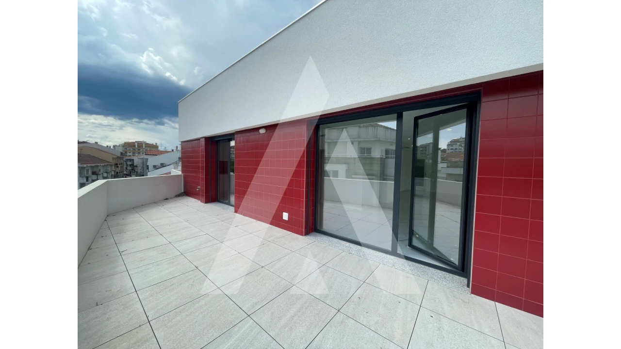 Apartamento T4 para Venda em Viseu Foto 1