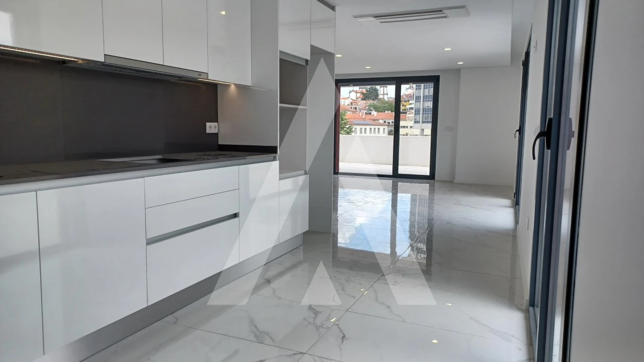 Apartamento T4 para Venda em Viseu Foto 20