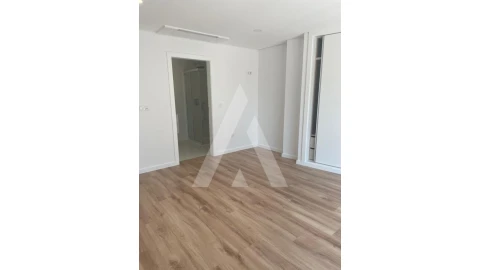 Apartamento T4 para Venda em Viseu