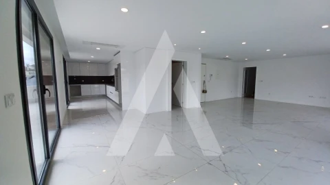 Apartamento T4 para Venda em Viseu