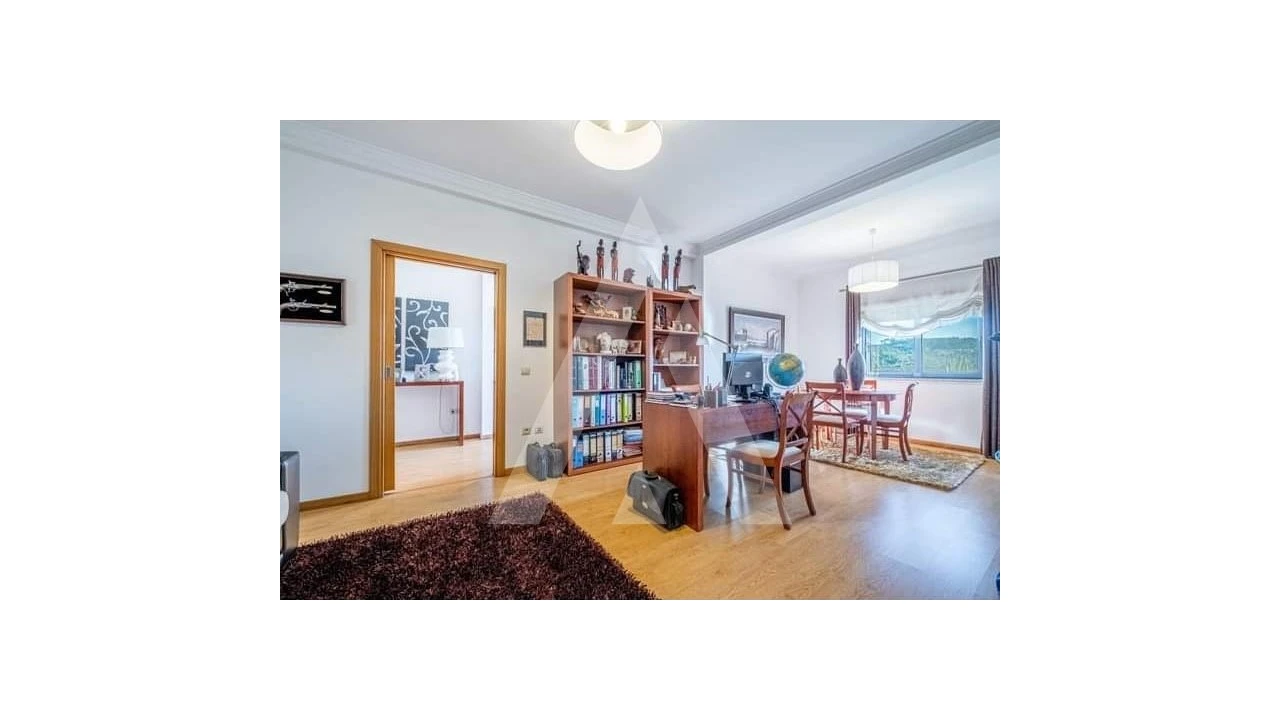 Moradia T3 para Venda em Fragosela Foto 8