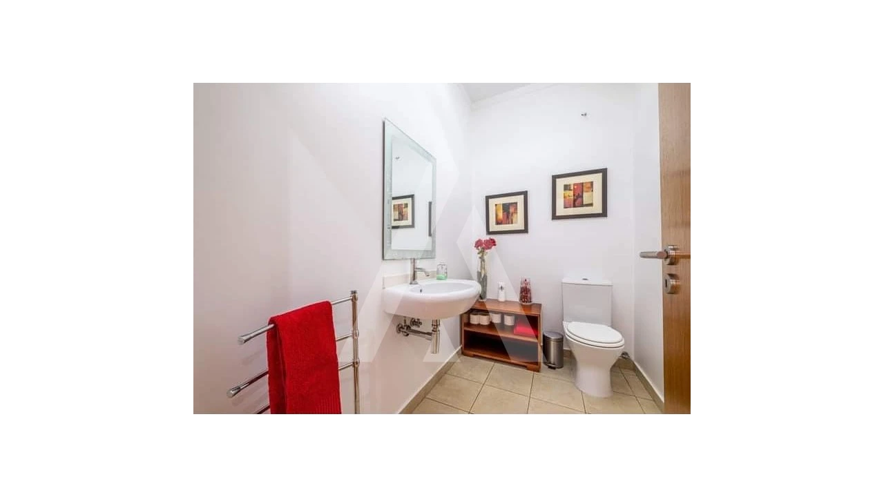 Moradia T3 para Venda em Fragosela Foto 18