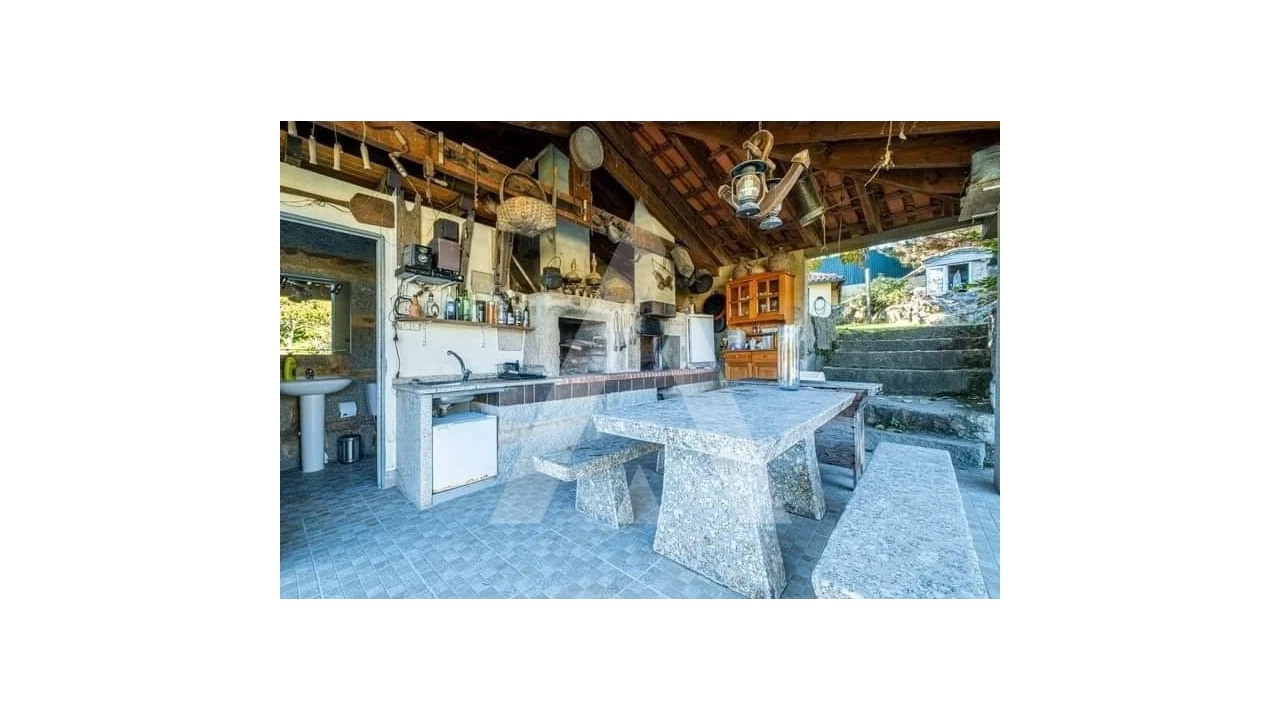 Moradia T3 para Venda em Fragosela Foto 22