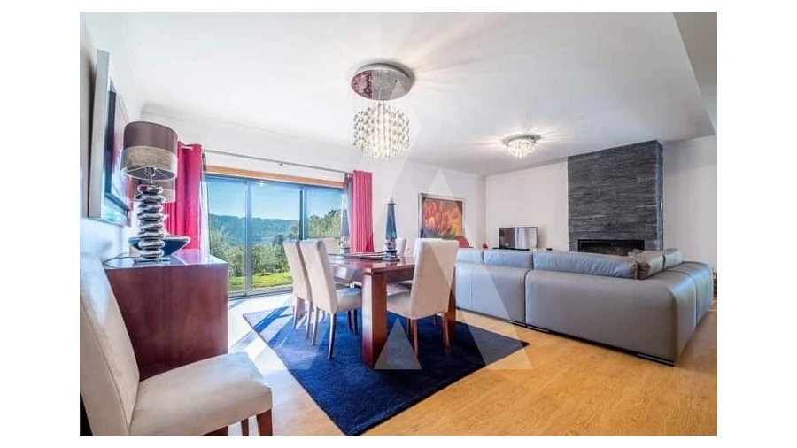 Moradia T3 para Venda em Fragosela Foto 12