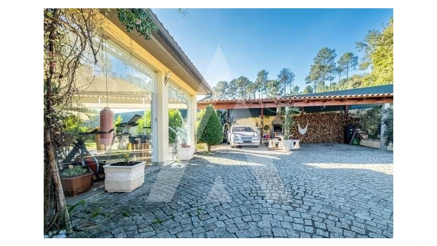 Moradia T3 para Venda em Fragosela Foto 24