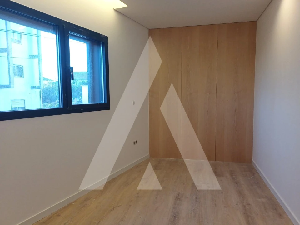 Apartamento T2 para Venda em Repeses e São Salvador Foto 10