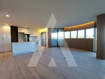 Apartamento T2 para Venda em Repeses e São Salvador