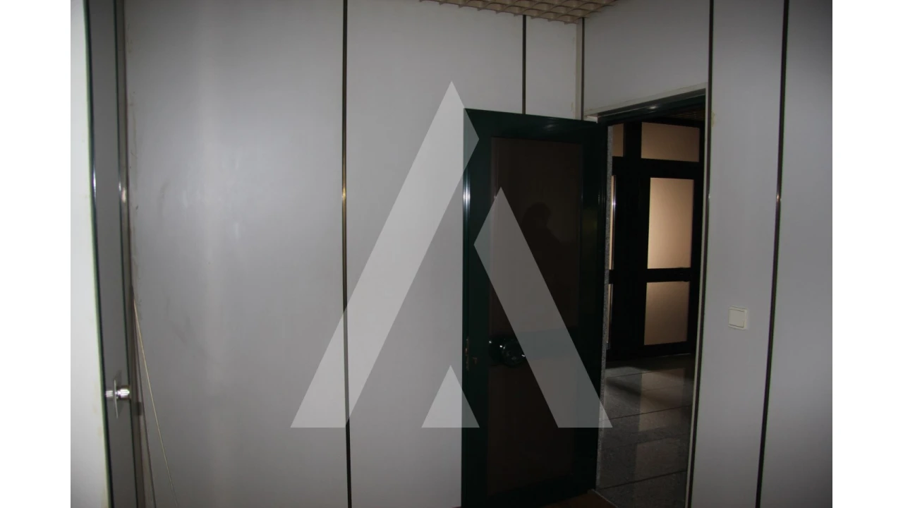 Loja para Venda em Freixo de Espada a Cinta e Mazouco Foto 11