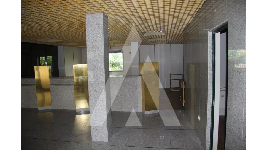 Loja para Venda em Freixo de Espada a Cinta e Mazouco Foto 4