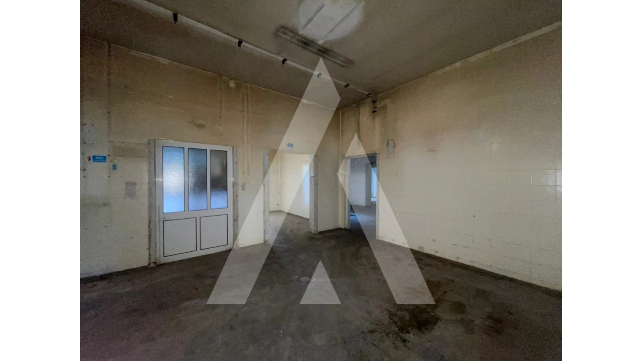 Armazém para Venda em Préstimo e Macieira de Alcoba Foto 14