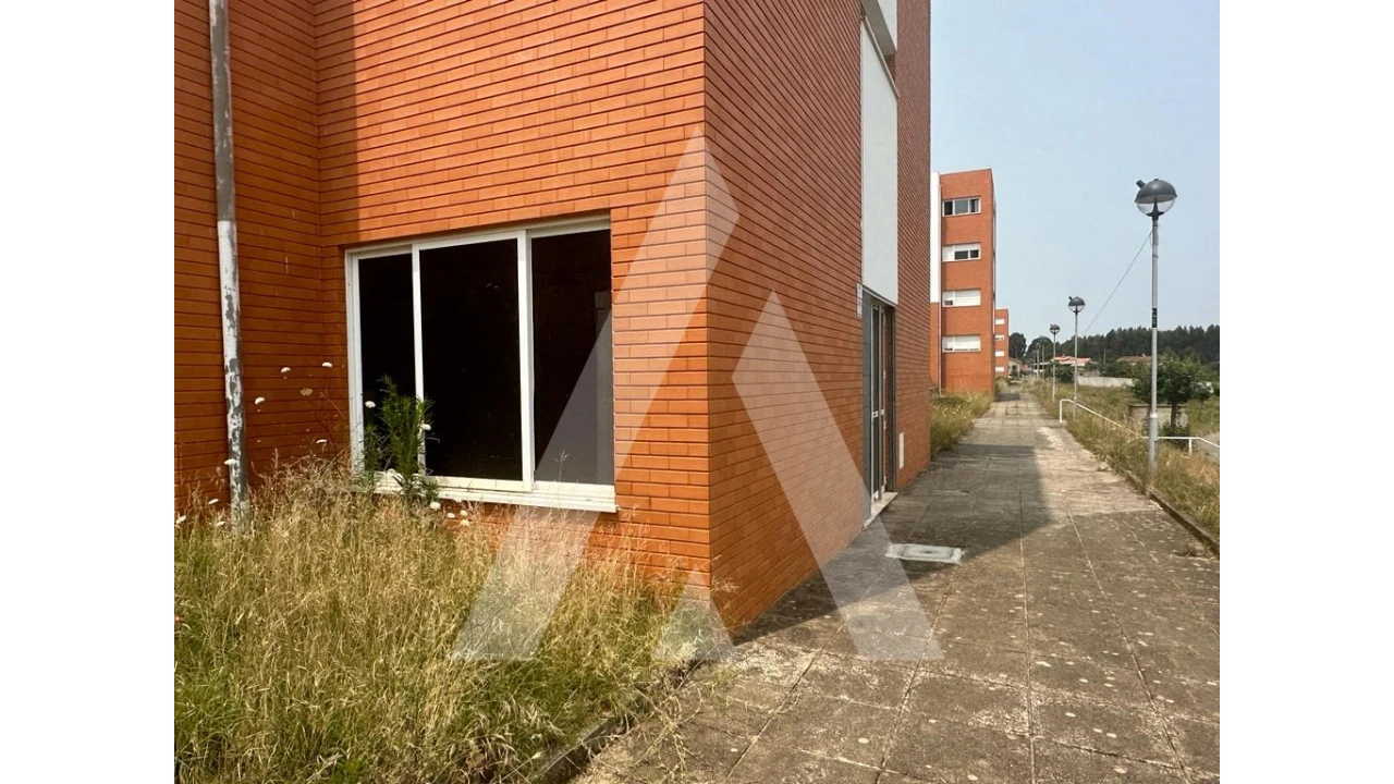 Loja para Venda em Recardães e Espinhel Foto 6