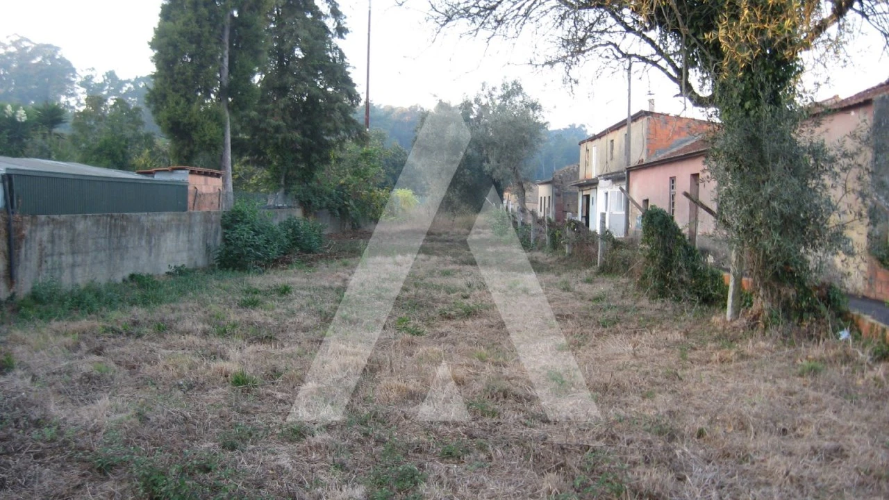 Moradia T3 para Venda em Alquerubim Foto 4