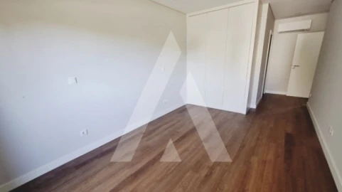 Apartamento T4 para Venda em Viseu