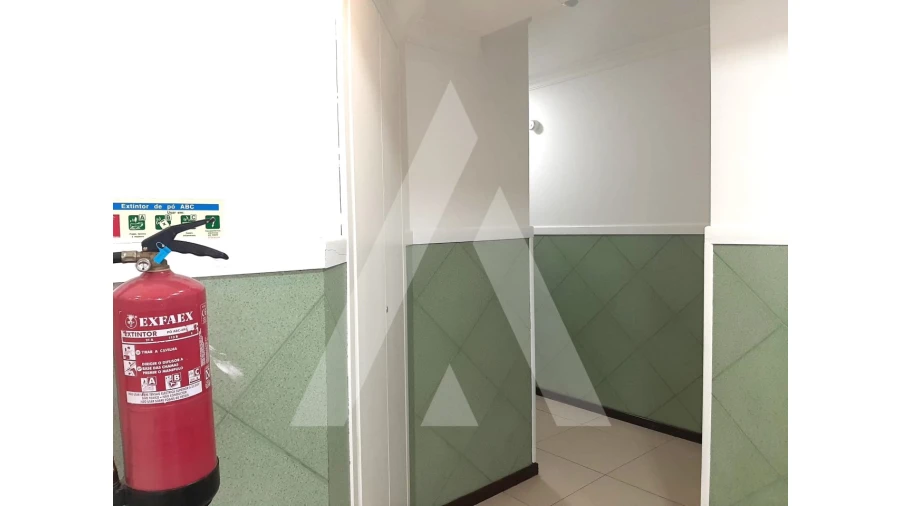Negócio para Venda em Abraveses Foto 9