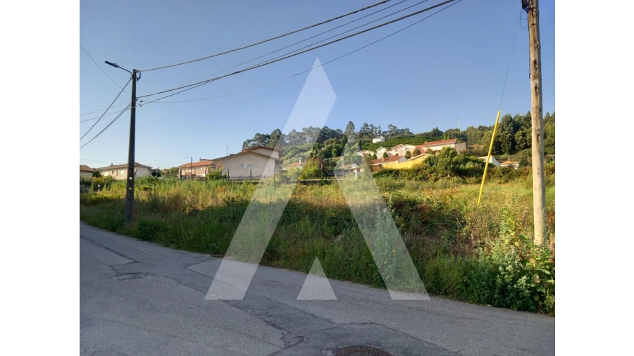 Terreno para Venda em Nogueira da Regedoura Foto 4
