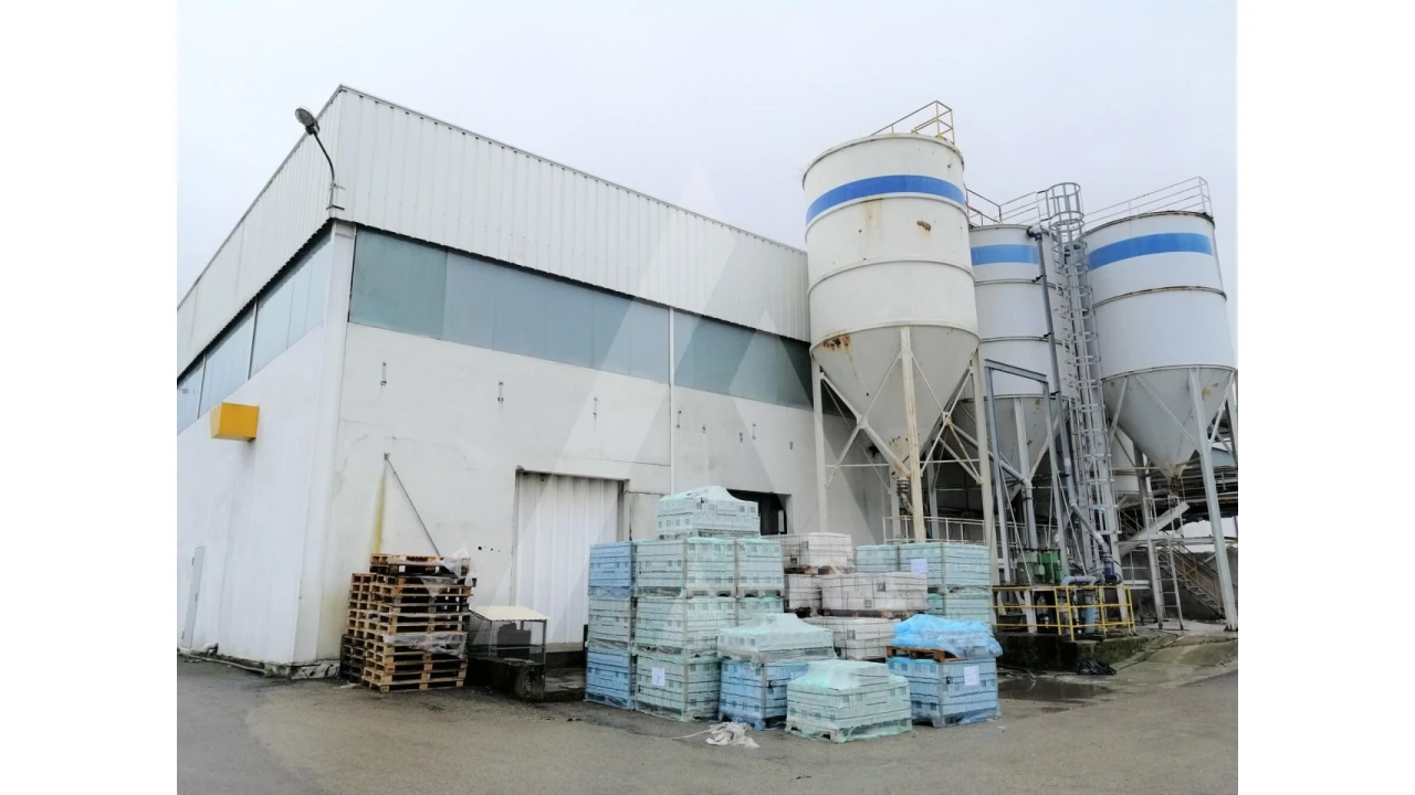 Armazém para Venda em Oiã Foto 3