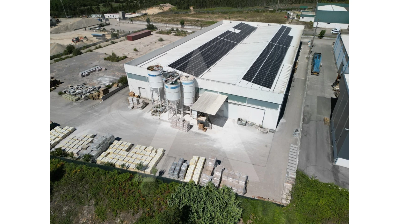 Armazém para Venda em Oiã Foto 10