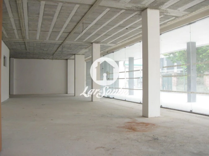 Loja para Arrendamento em Esmoriz Foto 1