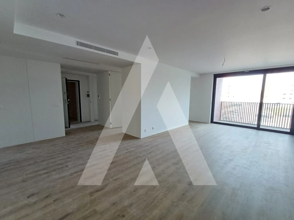 Apartamento T3 para Venda em Glória e Vera Cruz Foto 2