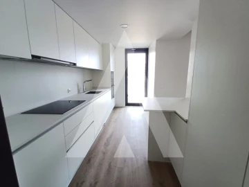 Apartamento T3 para Venda em Glória e Vera Cruz