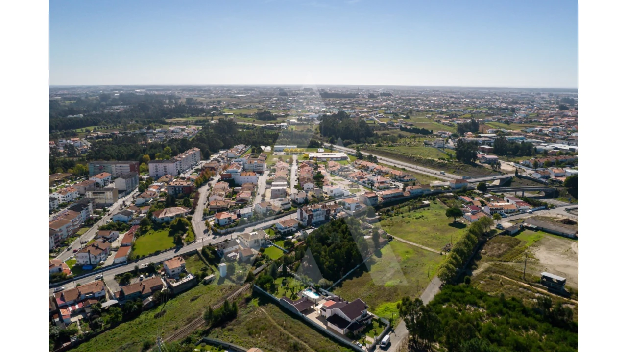 Terreno para Venda em Eixo e Eirol Foto 10