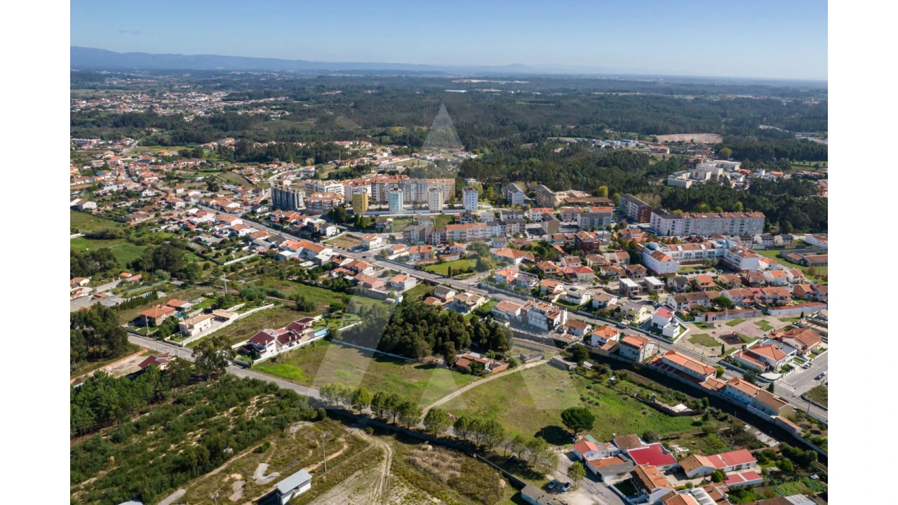 Terreno para Venda em Eixo e Eirol Foto 13