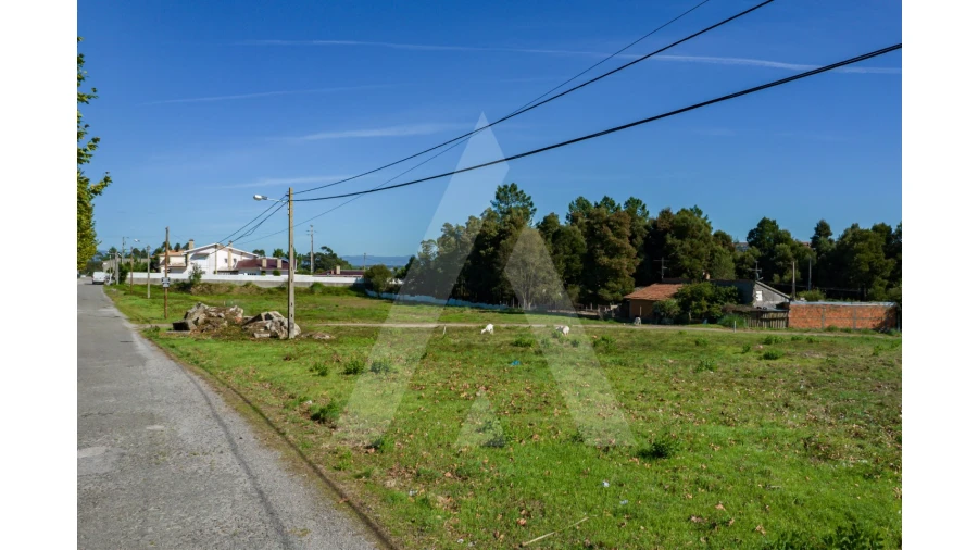 Terreno para Venda em Eixo e Eirol Foto 1