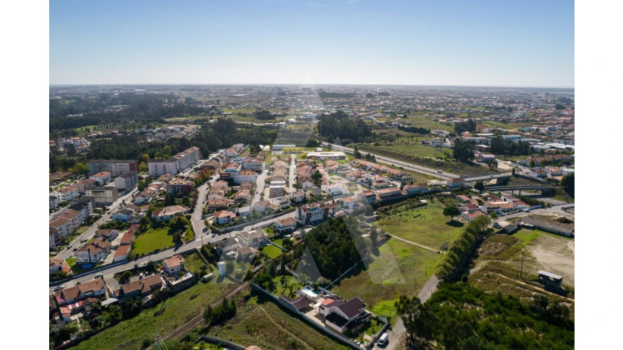 Terreno para Venda em Eixo e Eirol Foto 10