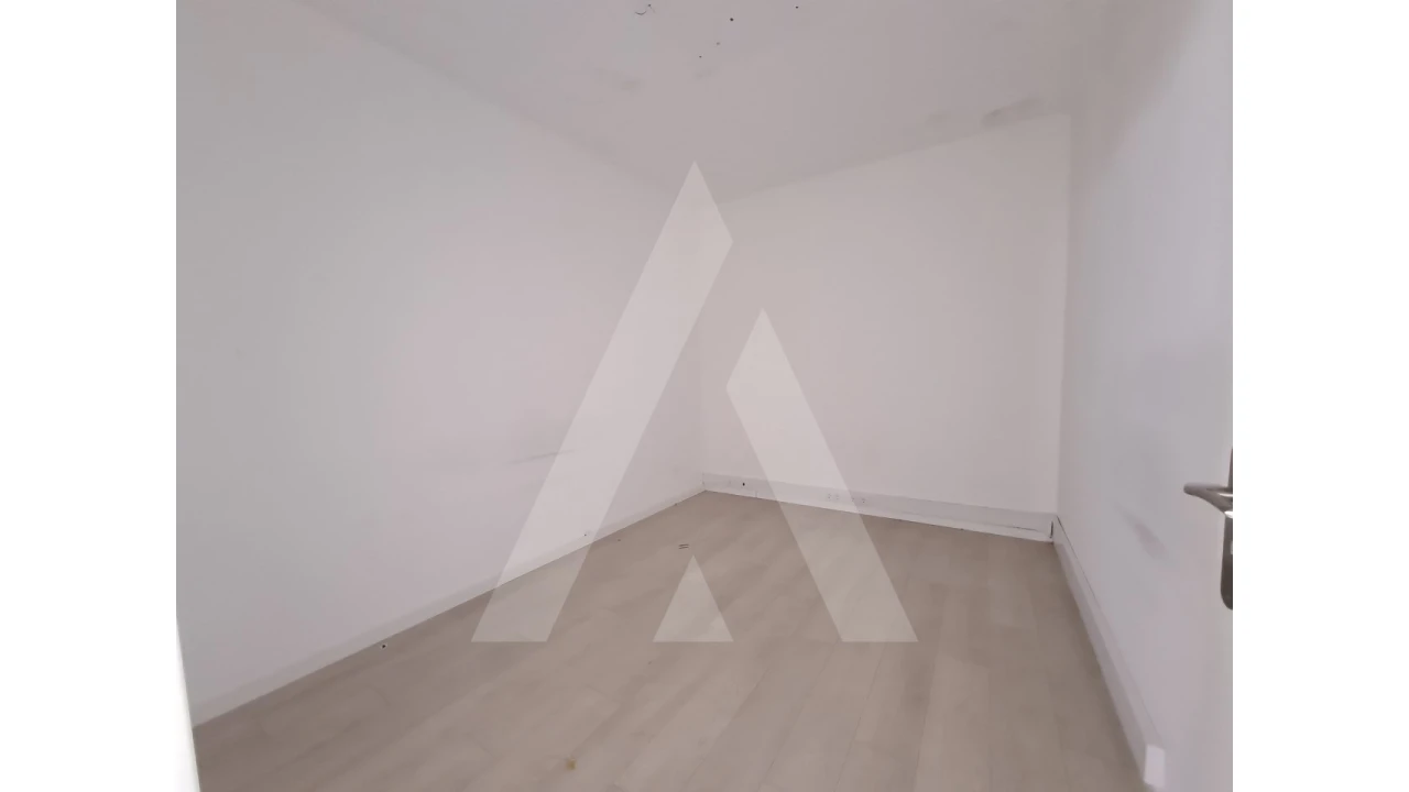 Loja para Venda em Aradas Foto 7